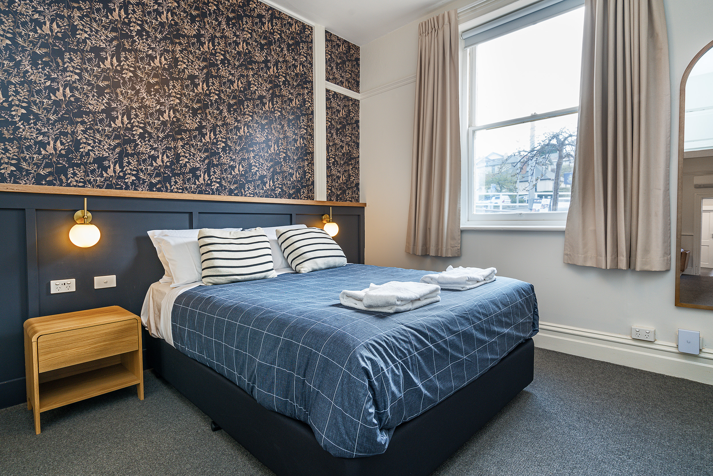 Portsea Place - Image 6