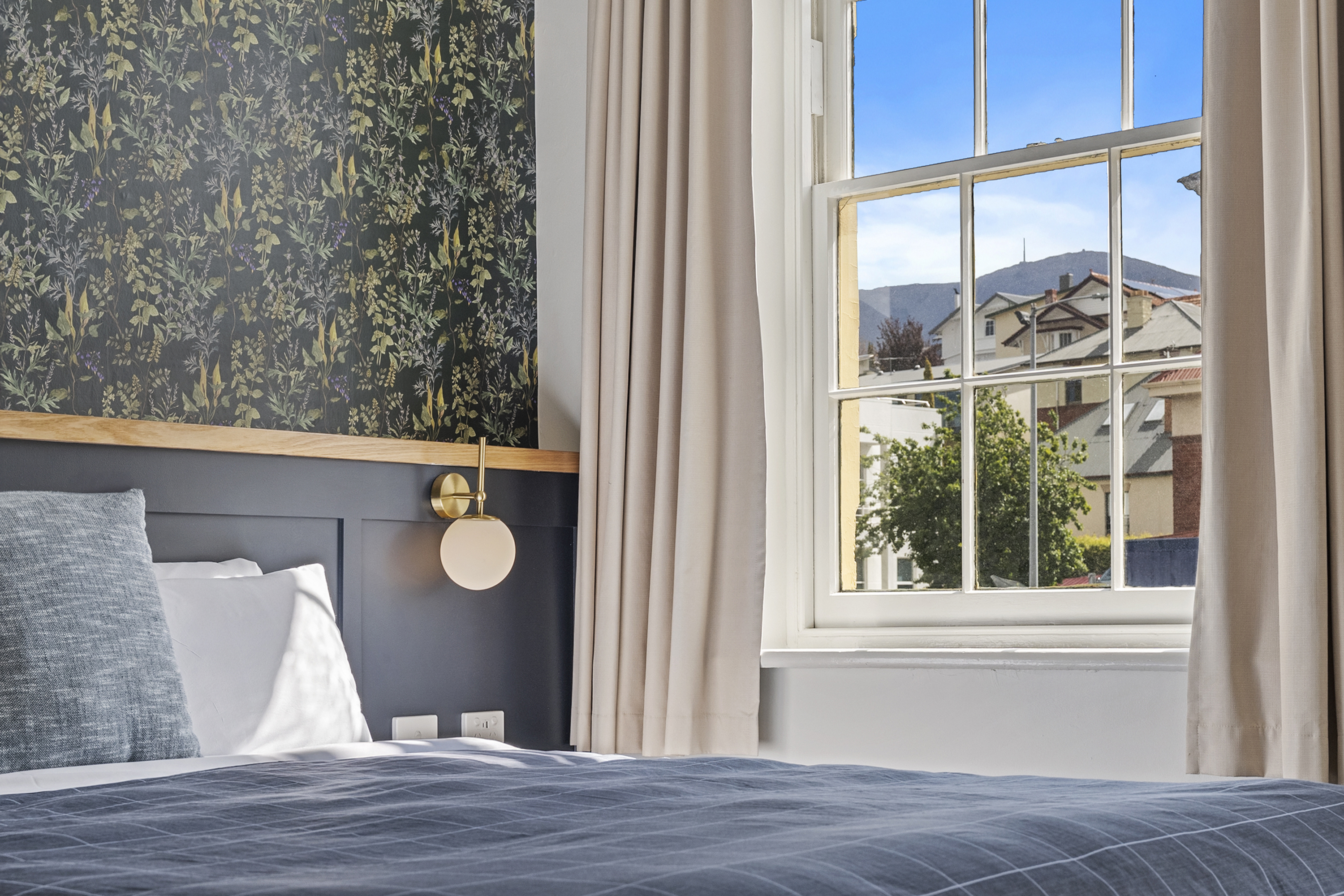 Portsea Place - Image 8