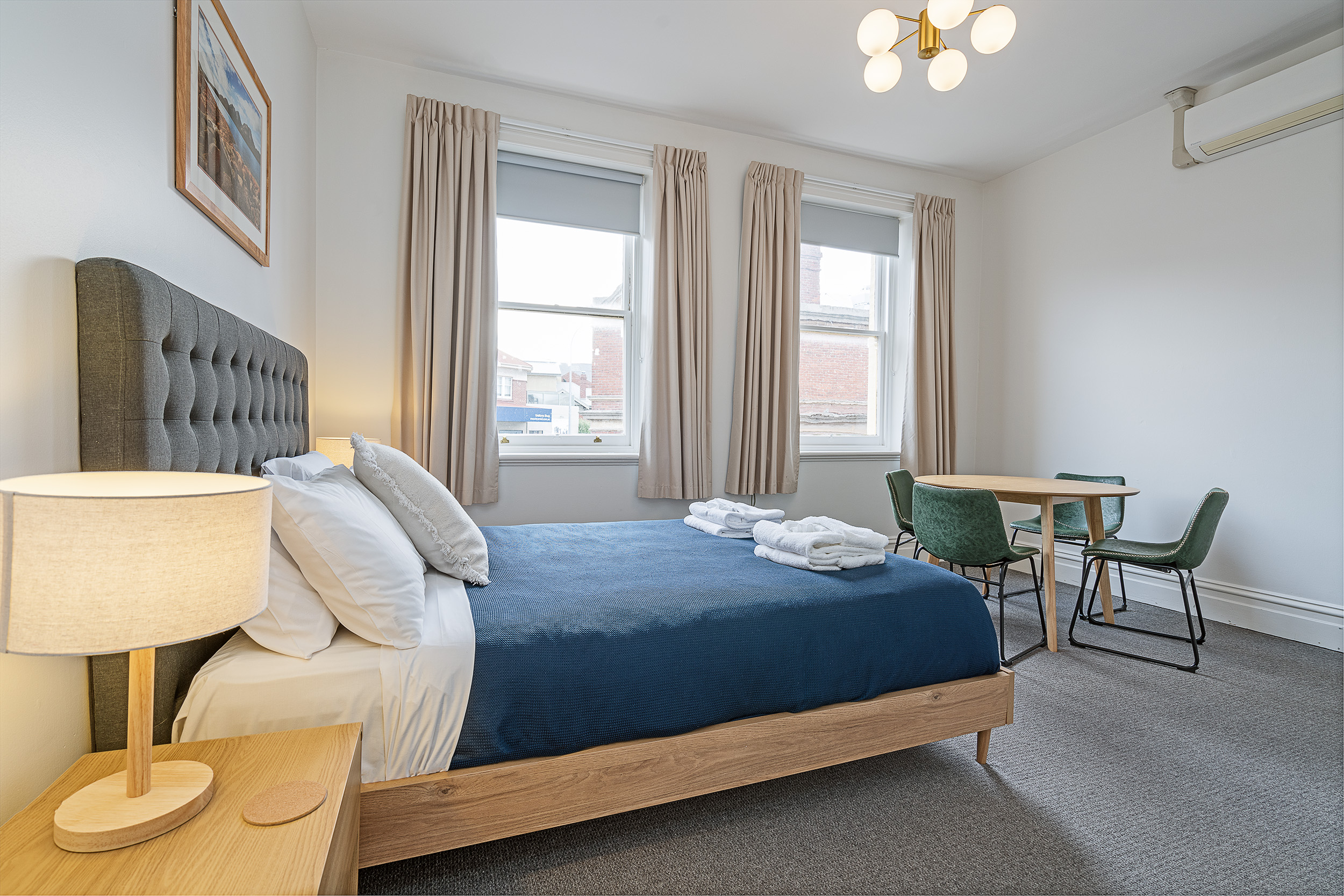 Portsea Place - Image 1