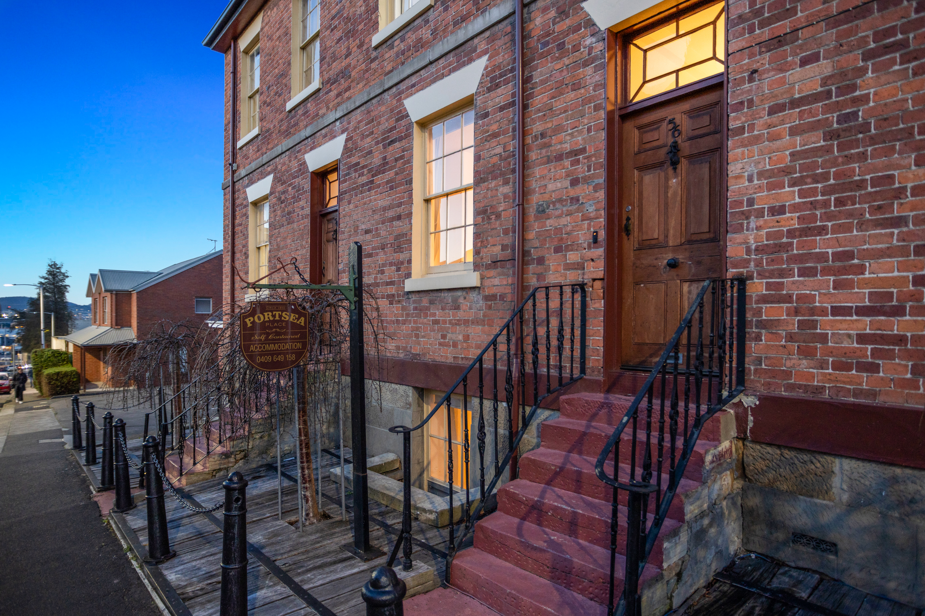 Portsea Place Gallery